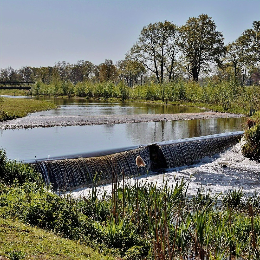 Rainwater retention and infiltration basin